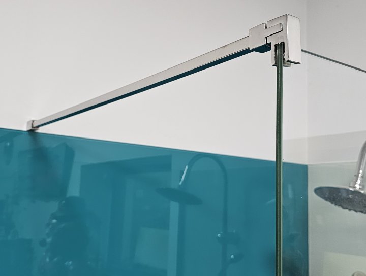Porte et paroi de douche 
